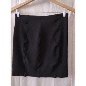 Black Gap Mini Skirt, Size M, 17" long, No sign of wear